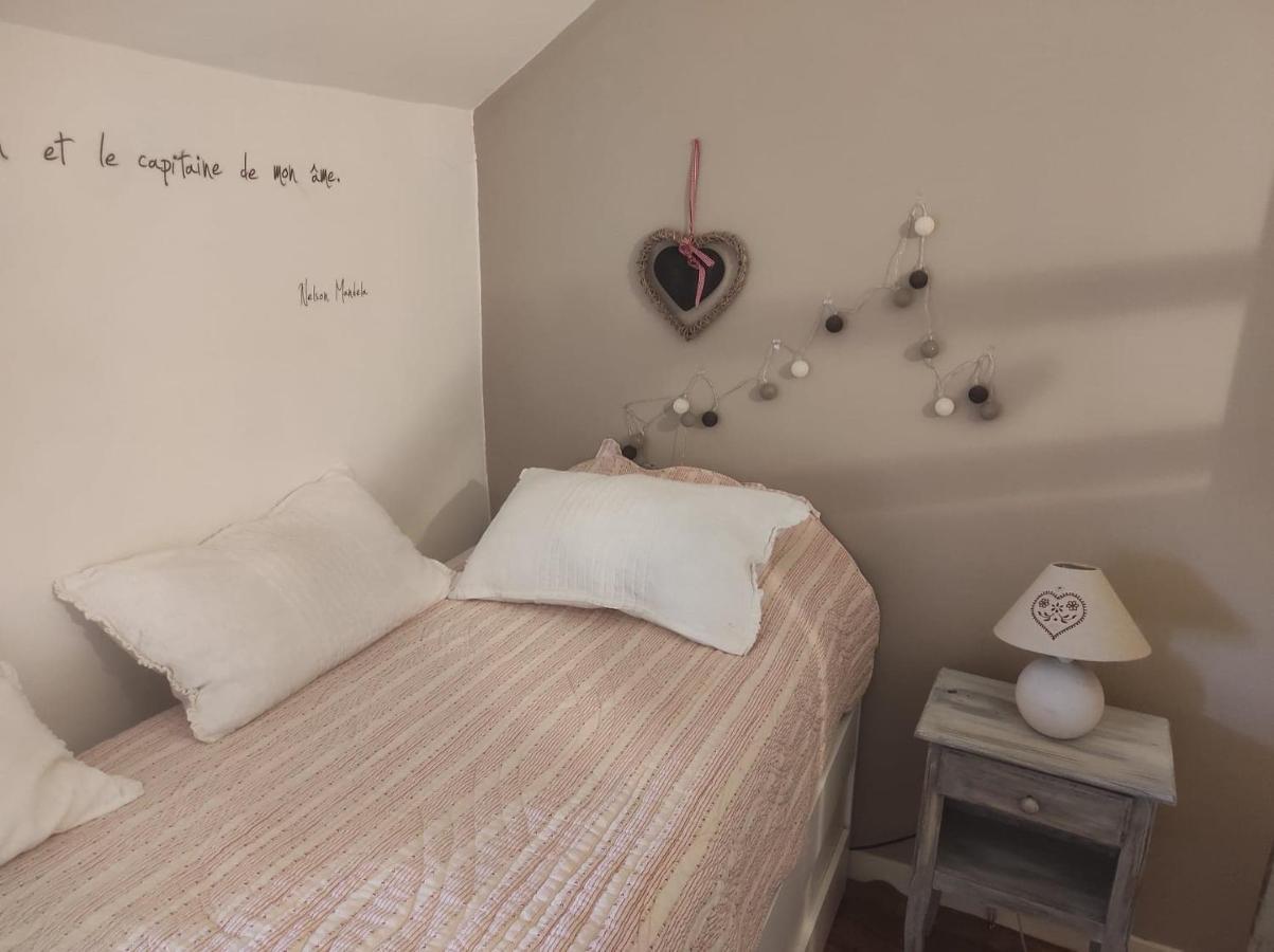 Gite Le Vieux Perrin Villa Andelaroche Екстериор снимка